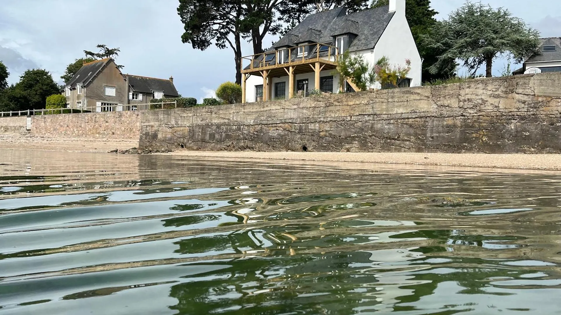 Au Bord De La Mer 普劳巴兹拉内克